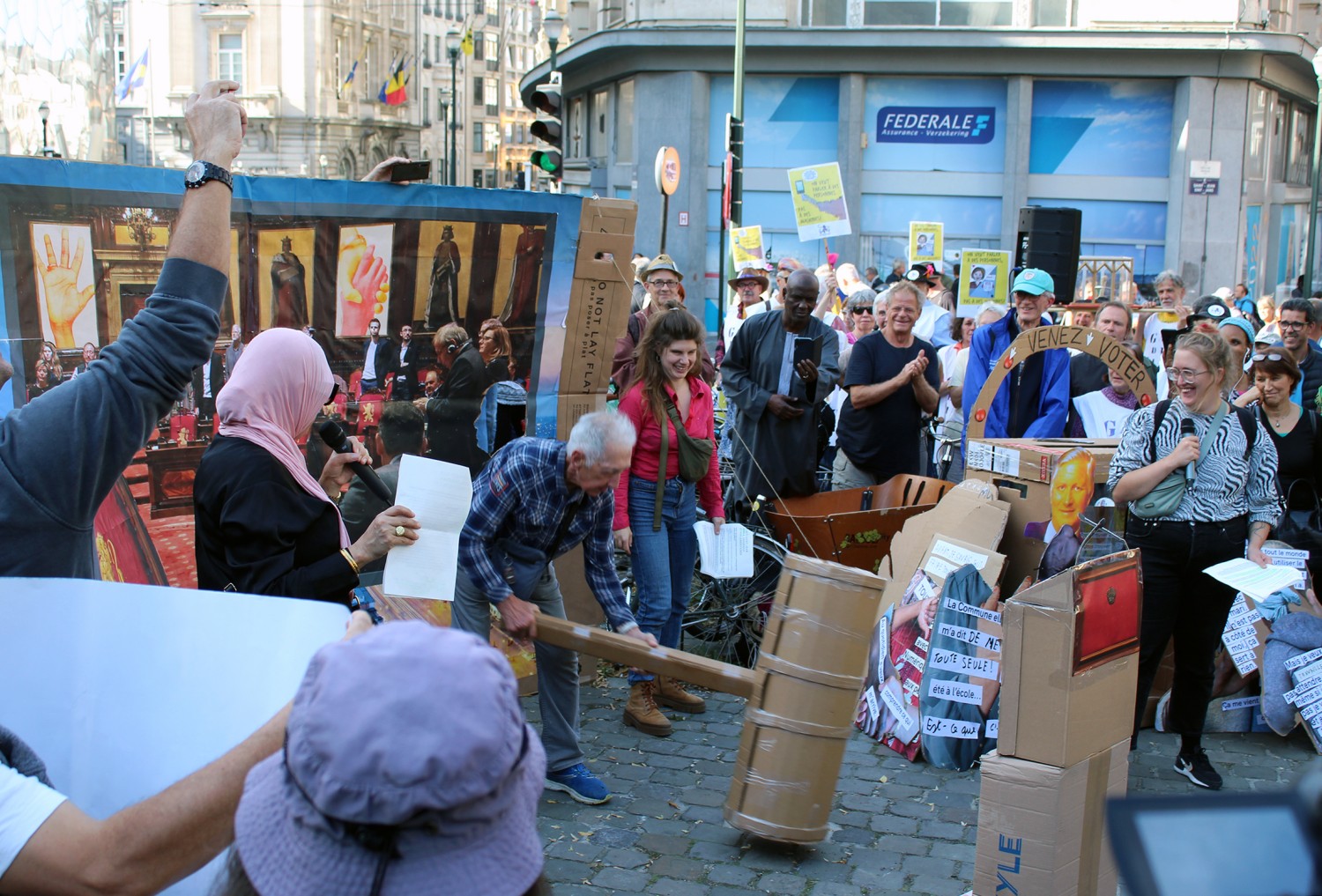 Parlement de rue place Saint-Jean Parlement de rue place Saint Jean